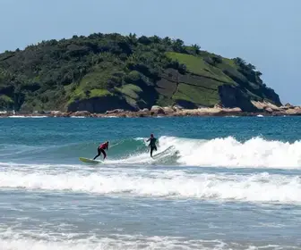 Descubra o Surfe em Torres: O Paraíso dos Surfistas no Rio Grande do Sul Descubra o Surfe em Torres: O Paraíso dos Surfistas no Rio Grande do Sul